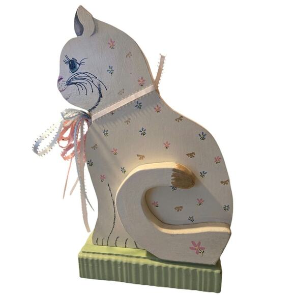 Handmade white‎ Painted Wooden Cat 13" Super Cute Signed Catherine Bishoff - Picture 1 of 6